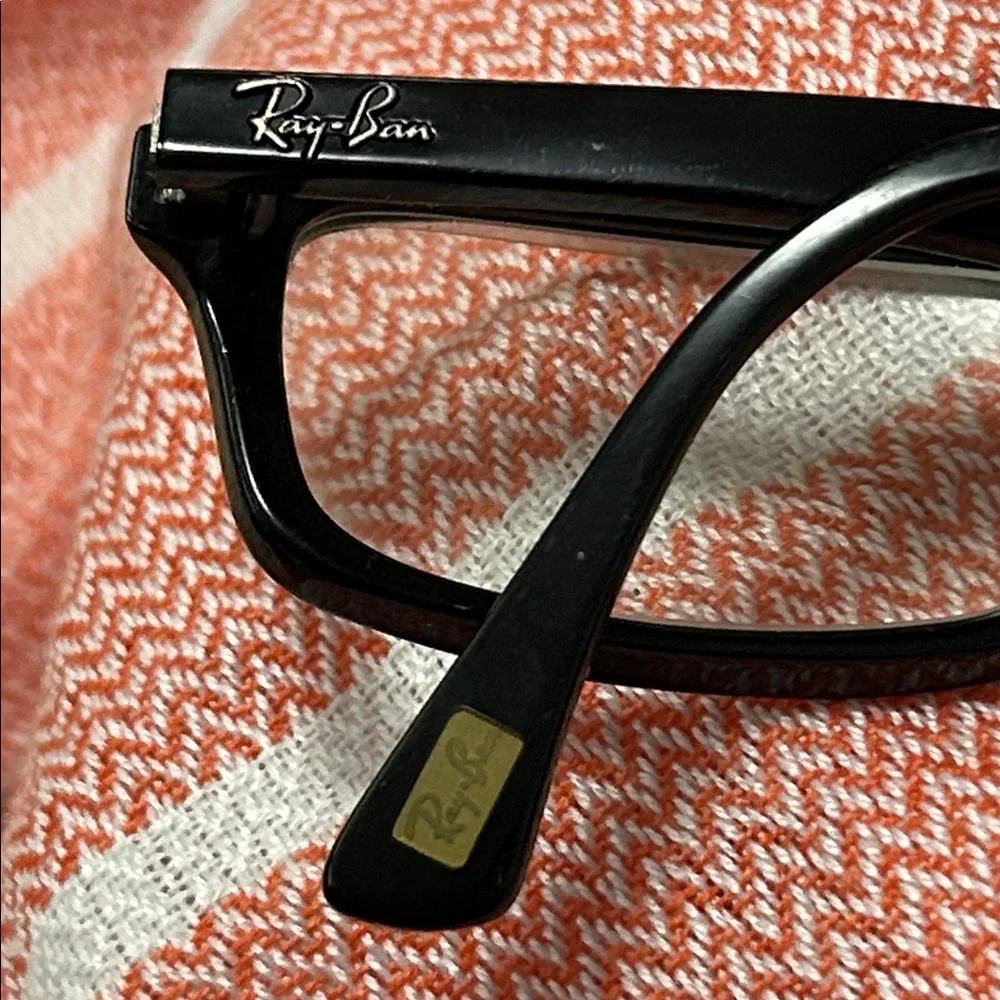 Ray-Ban Classic Black Eyewear